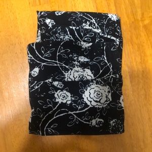 LuLaRoe One Size Leggings. Classic Rose design.